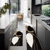 Set di 2 tappetini da cucina astratti in oro e nero con diatomee, antiscivolo e assorbente