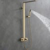 Exponierte Regendusche mit Handbrause zur Wandmontage gebürstetes Gold