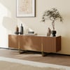 Mueble TV Grovyn 150 cm con tapa de piedra sinterizada y amplio almacenaje- nogal