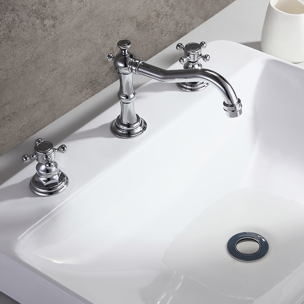 Vragen en antwoorden voor Chester traditionele dubbele handgreep badkamer 3-gaats wastafelkraan Victoriaanse uitloop