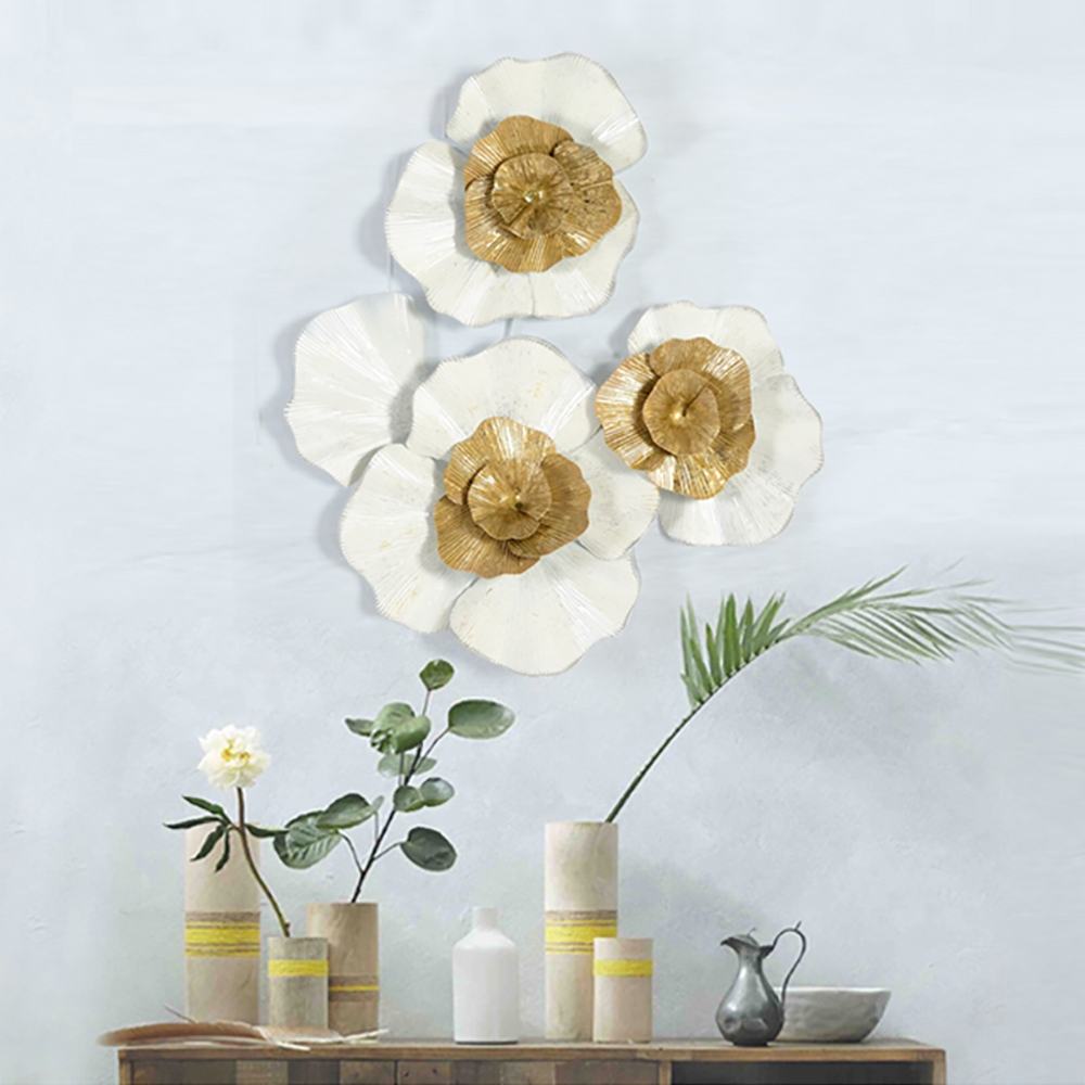 Questions and Answers for 600mm x 700mm Modern Metal Flower Wall Decor Home Wall Art in Gold & White Living Room