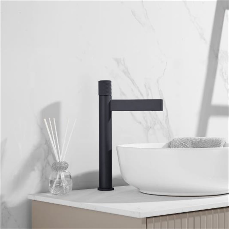 Perguntas e respostas para Torneira de pia de banheiro com bico em cascata de alça única em latão sólido