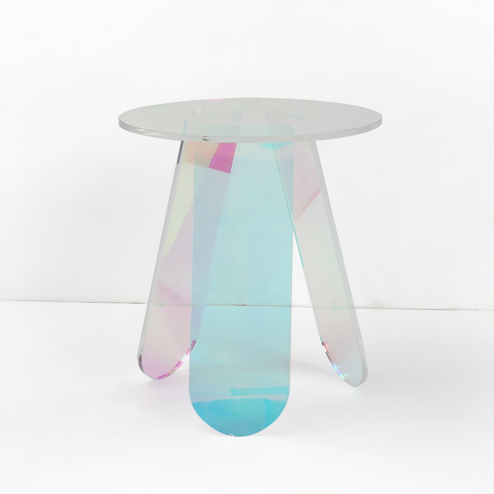 Clearic Acrylic End Table - Thumbnail 4