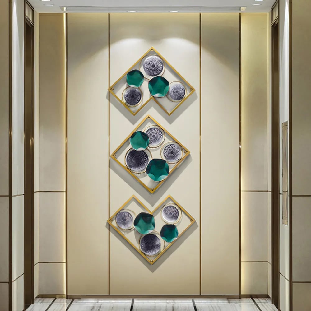 Avis Clients sur Ensemble de décoration murale moderne en métal avec 3 feuilles de lotus uniques, 700 mm, avec cadre carré doré