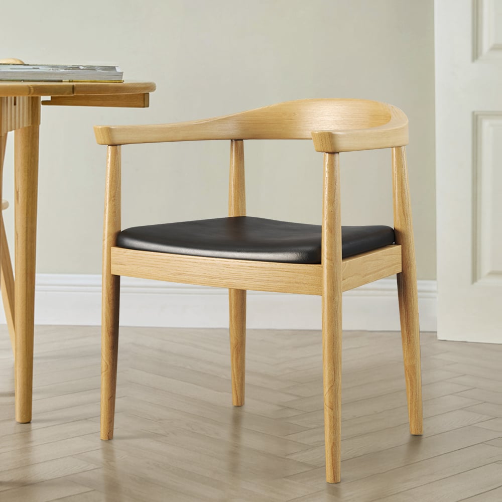 Questions et Réponses pour Chaise de salle à manger à dossier incurvé Acurv Fauteuil en cuir rembourré en bois naturel