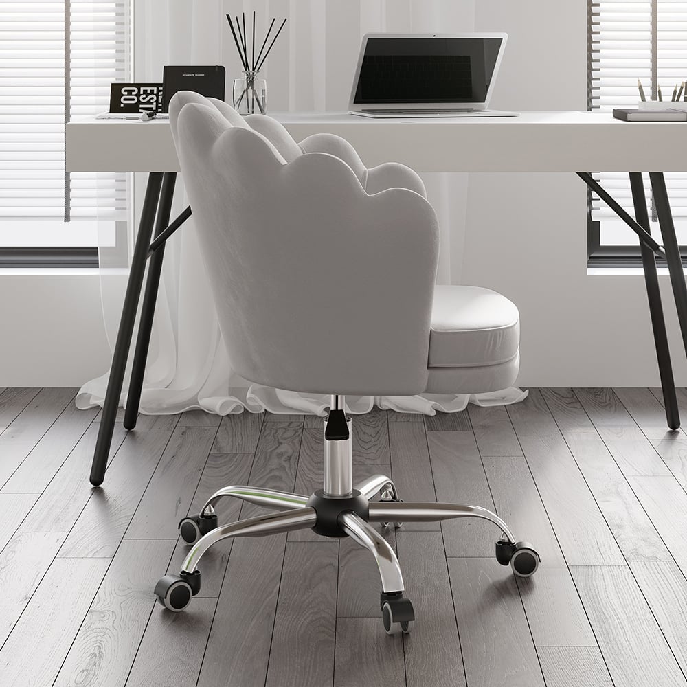 Questions et Réponses pour Chaise de bureau pivotante moderne rembourrée en velours gris réglable en hauteur