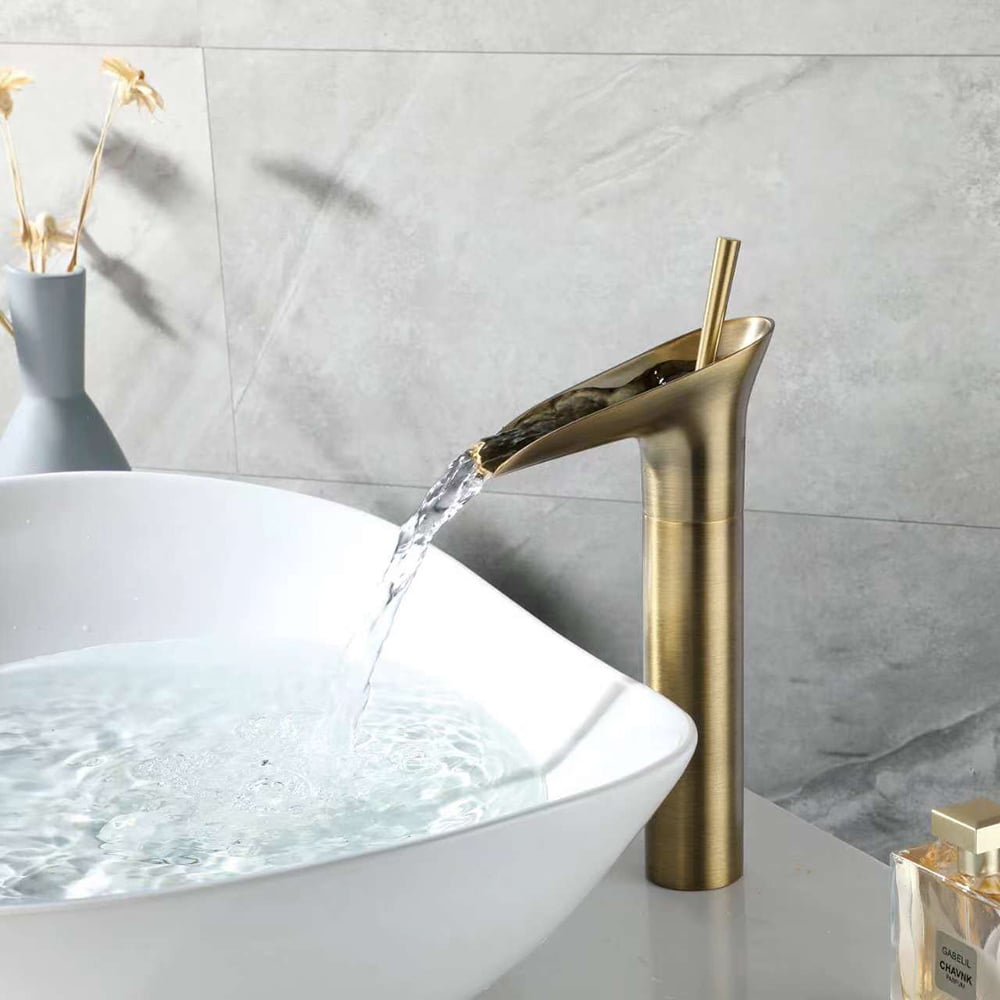 Domande e risposte per Ashfie Classic, rubinetto a cascata per lavabo a 1 foro, con maniglia singola, in ottone massiccio