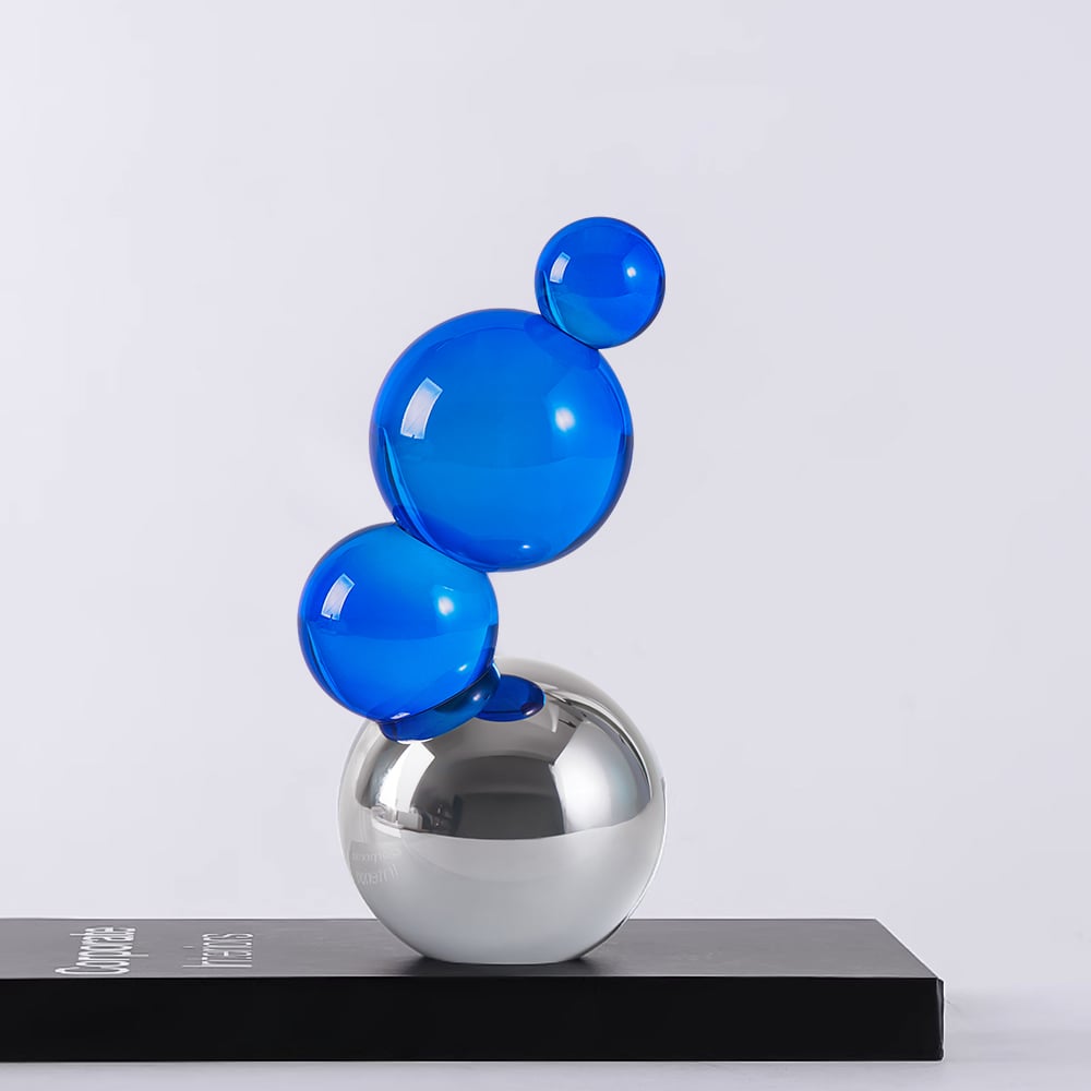 Perguntas e respostas para Ornamento de escultura 3D Blue Crystal Stack Bubble Ball, arte de decoração de casa com base prateada