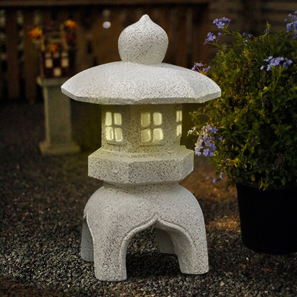 Questions et Réponses pour Statue de sculpture géométrique de lanterne solaire japonaise pour jardin extérieur, décor asiatique en blanc