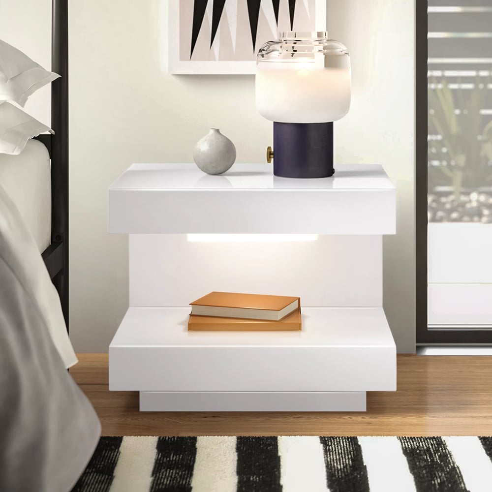 Recensioni dei clienti per Comodino bianco lucido con 1 cassetto Tavolino a C con luce