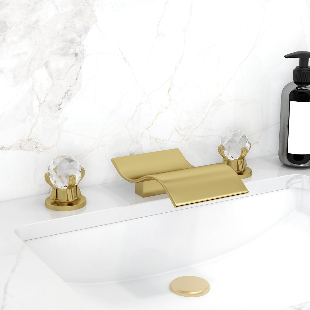 Questions et Réponses pour Robinet de lavabo à double levier cristal pour cascade 3 trous en or brossé