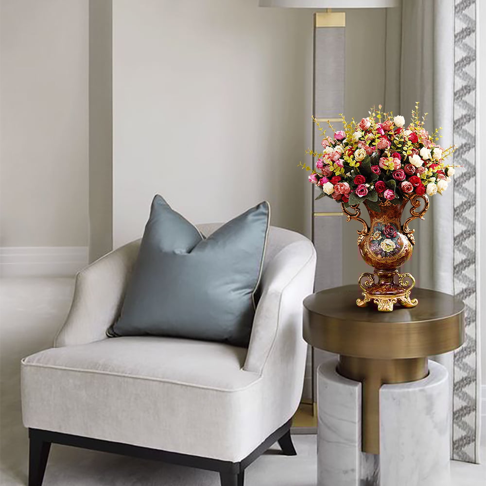 Otázky a odpovědi pro Evropská umělá vintage sada váz s aranžmá květin Zlatá pryskyřičná váza Falešná květina