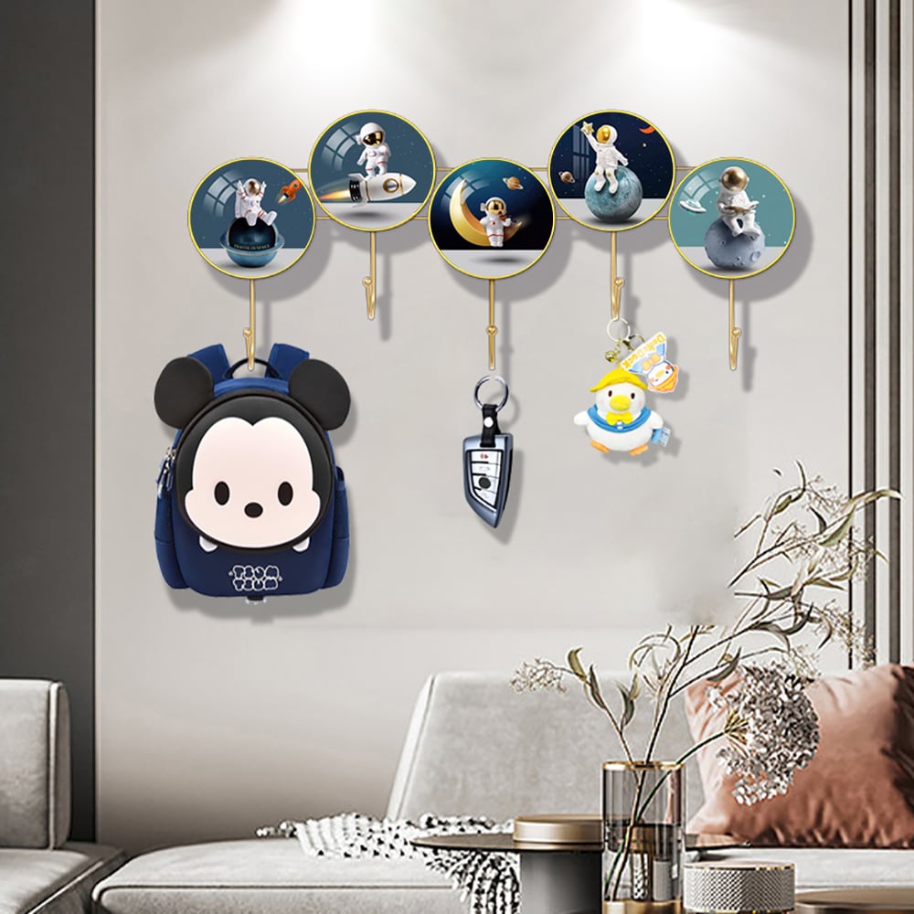 Questions et Réponses pour Porte-manteau mural à 5 crochets pour astronautes, décoration d'astronaute sur le thème des fusées