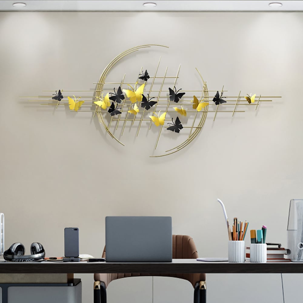 Domande e risposte per Decorazione da parete moderna a forma di farfalla da 59,1 pollici, arte creativa da parete in metallo dorato e nero per soggiorno