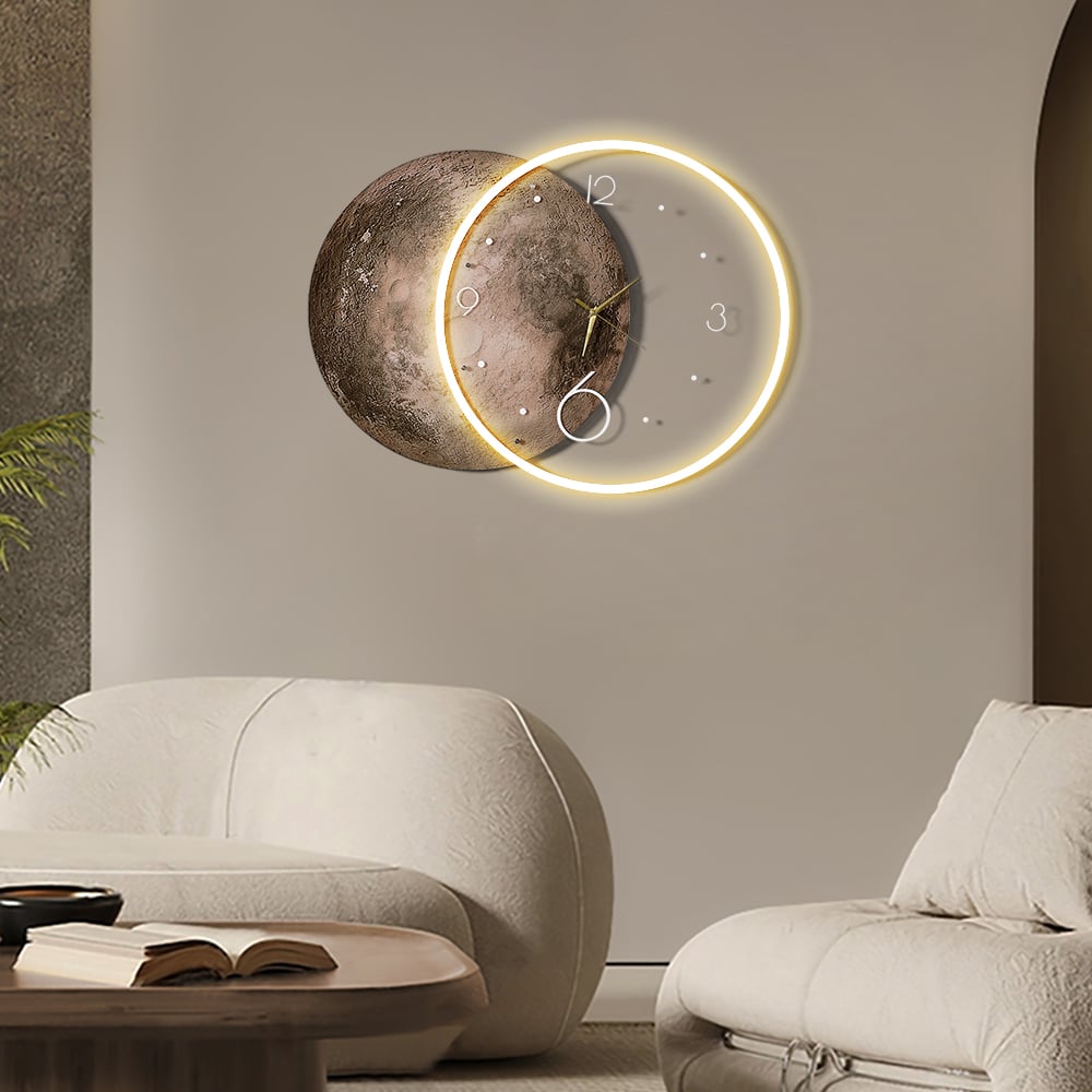 Domande e risposte per Orologio da parete rotondo moderno con luna marrone freddo, grande orologio da parete con luce a LED, decorazione da parete