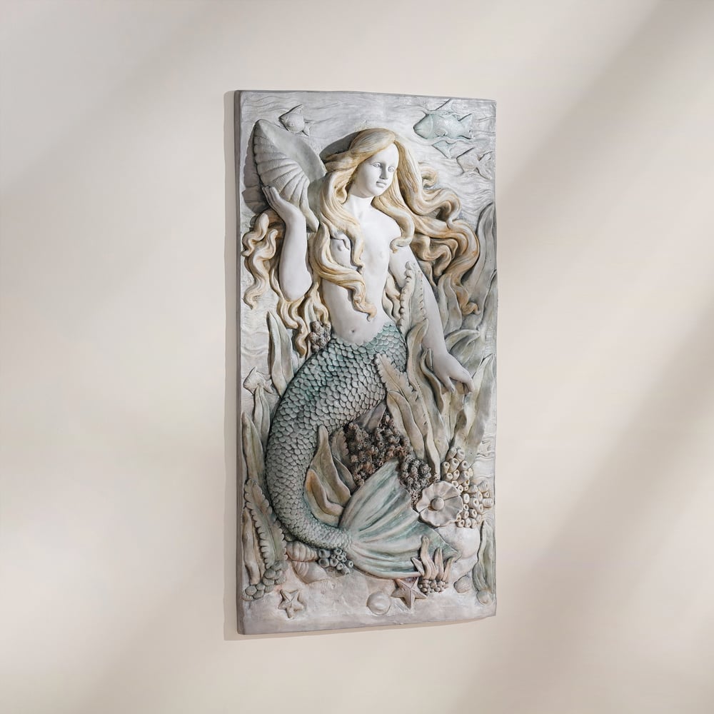 Domande e risposte per Grande scultura decorativa da parete a forma di sirena per esterni, in resina, da 73,7 cm
