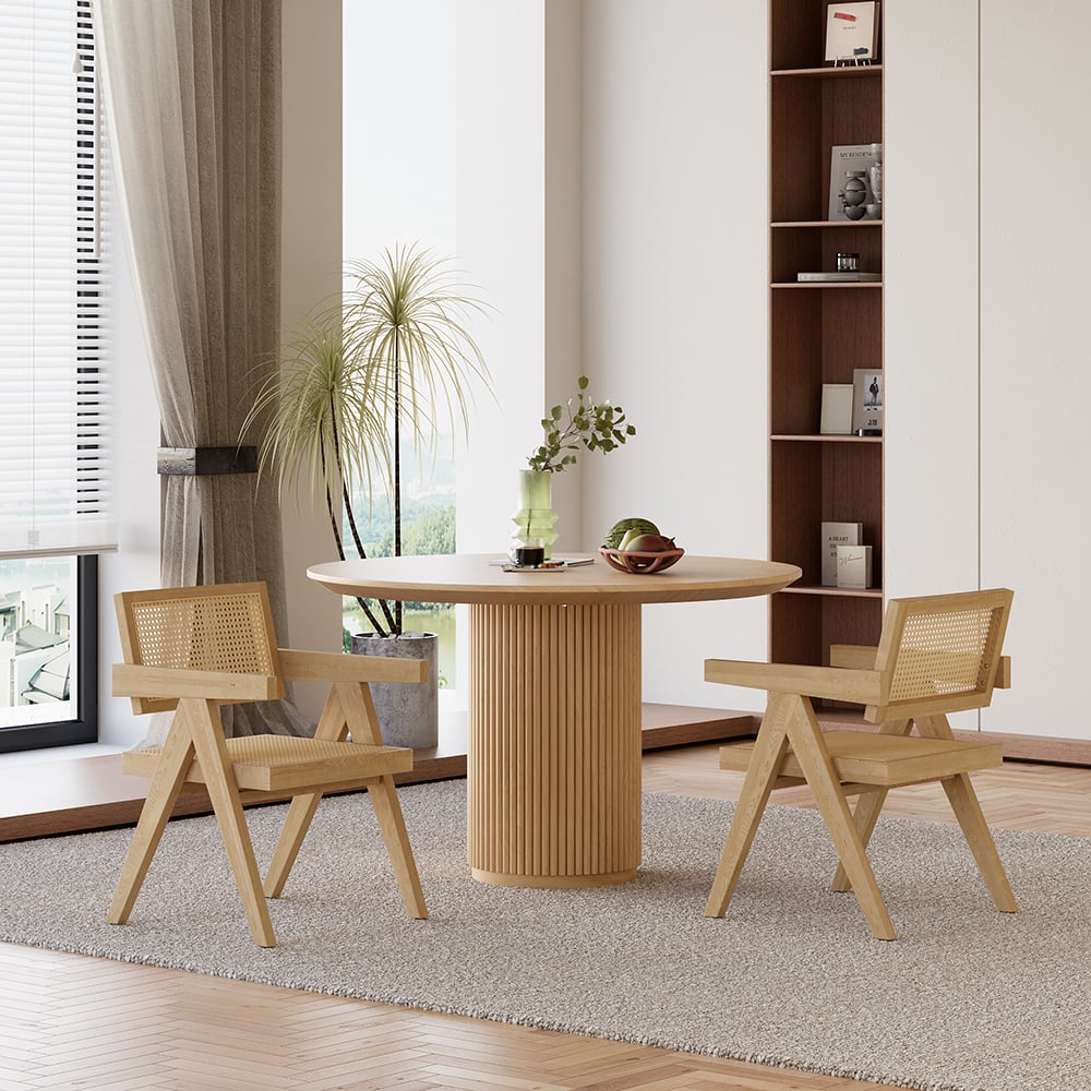 Questions et Réponses pour Petite table à manger ronde Japandi 800 mm et 2 chaises de salle à manger pliantes naturelles en bois et rotin