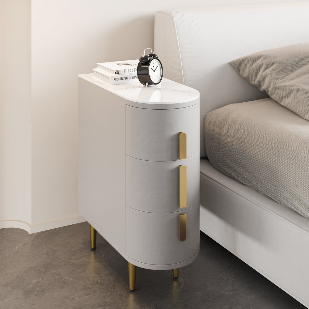 Otázky a odpovědi pro Úzký šedý kožený noční stolek se 3 zásuvkami ze slinutého kamene