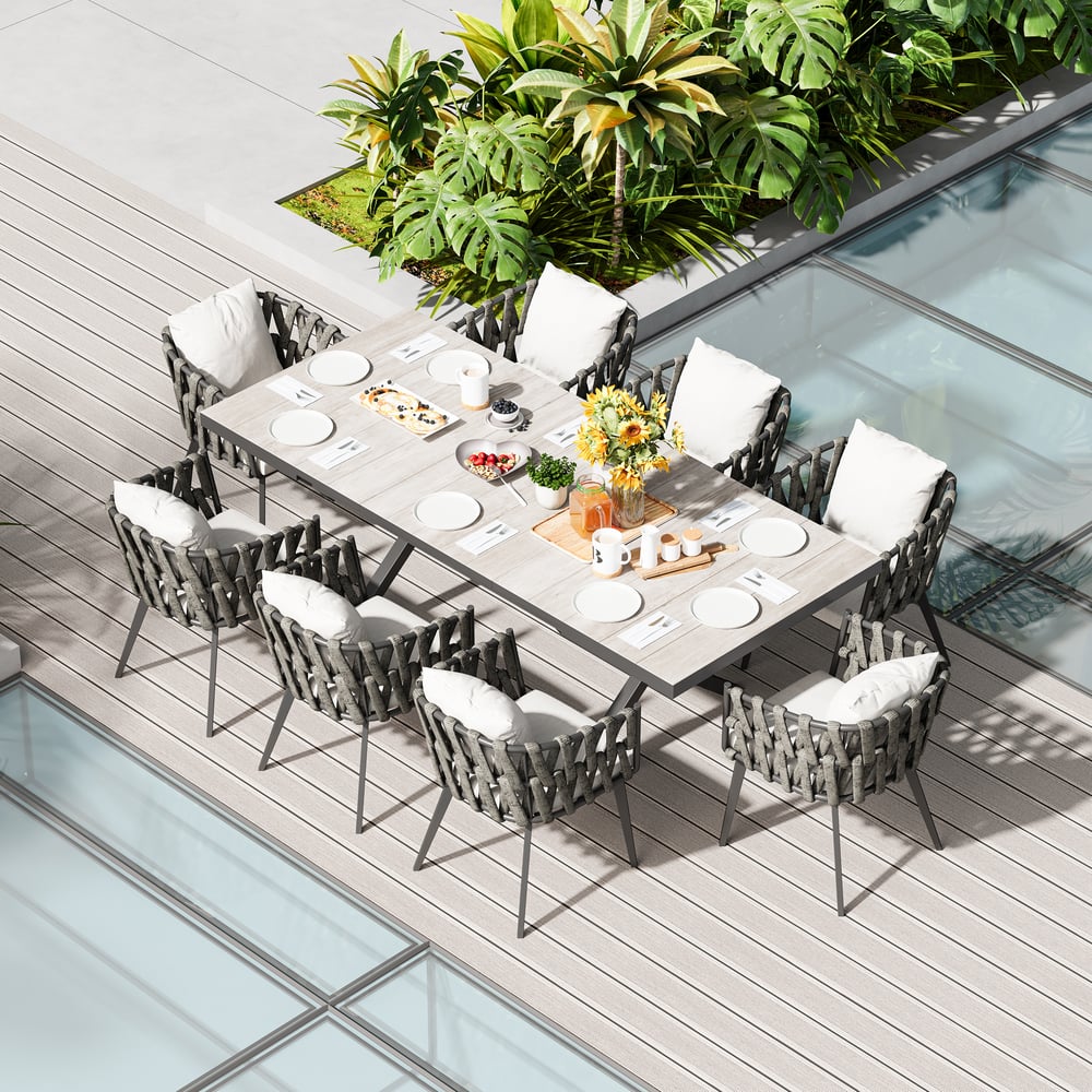 Questions et Réponses pour Ensemble de salle à manger d'extérieur extensible 9 pièces avec fauteuils tissés pour 8 personnes (1630 mm-2140 mm)