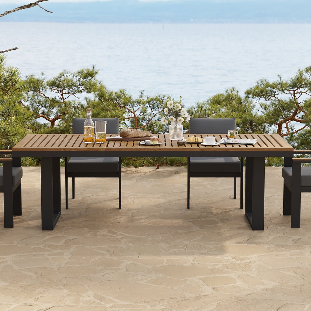 Questions et Réponses pour Table à manger rectangulaire Axis pour 6 personnes en bois et aluminium pour terrasse extérieure