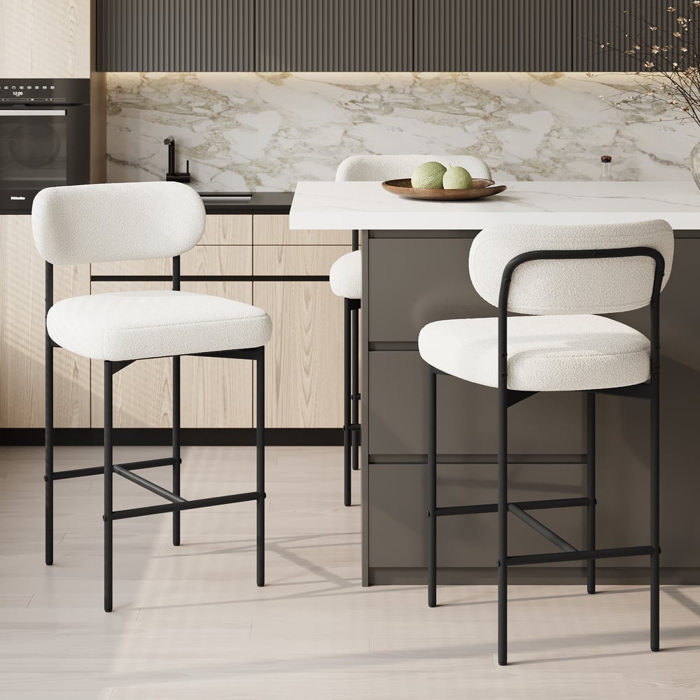 Vragen en antwoorden voor Moderne boucle witte aanrechtkruk set van 2 met rug- en voetsteun