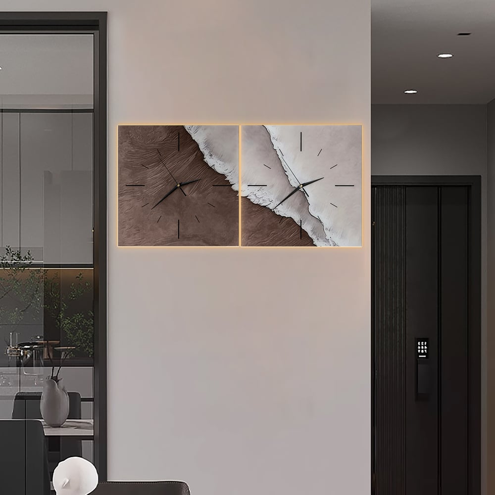 Questions et Réponses pour Horloge murale d'angle moderne avec lumière réglable, design artistique texturé pour salon