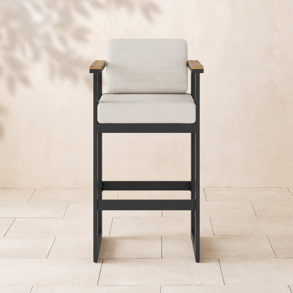 Tabourets de bar d'extérieur Tevara avec cadre en aluminium et accoudoirs en bois de teck, blanc chaud, lot de 2 image de fenêtre