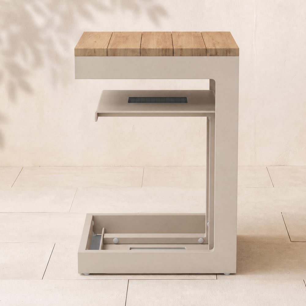 Tevara Outdoor Teak Aluminium C-förmiger Beistelltisch in Sandfarbe mit Solarlicht Schaufensterbilder