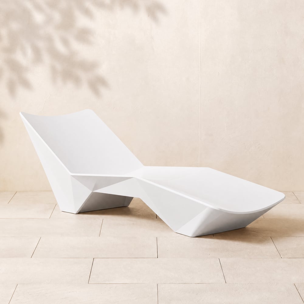 Outdoor Weather-Resistant Pool Chaise Lounge window image