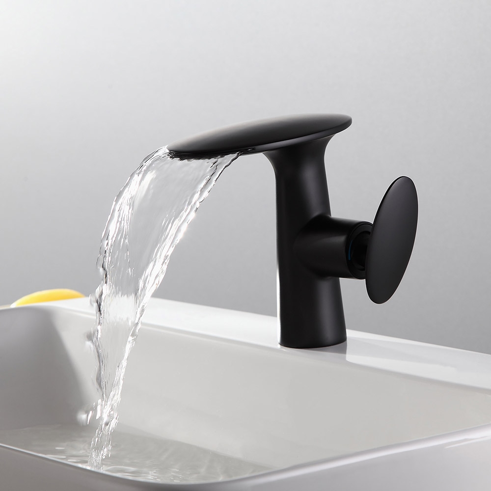 Pene Contemporain Laiton Massif Bec Cascade Bec simple poignée un trou Noir Robinet d'évier de salle de bain image de fenêtre