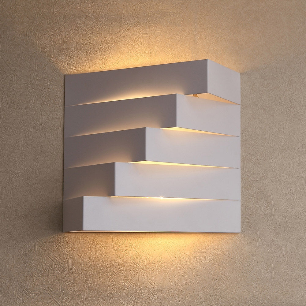 Contemporary 2-Light White Metal Geometric Indoor Lighting Wall Light window image