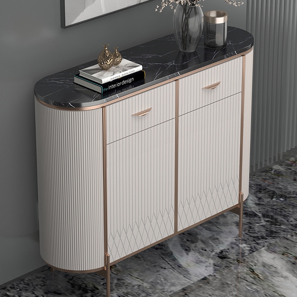 Buffet moderne de 1400 mm avec portes supérieures en faux marbre noir, tiroirs et étagères de taille moyenne image de fenêtre