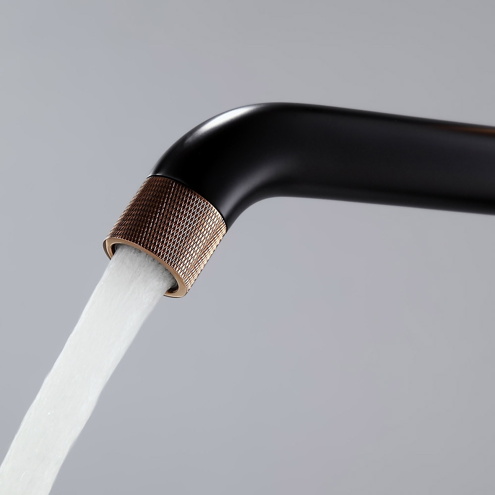 Robinet de lavabo de salle de bain monobloc classique en laiton Asow image de fenêtre