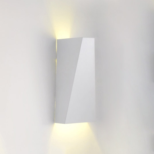 Contemporary Simple Artistic Metal Single-Light Up & Down Wall Light Sconce in White window image