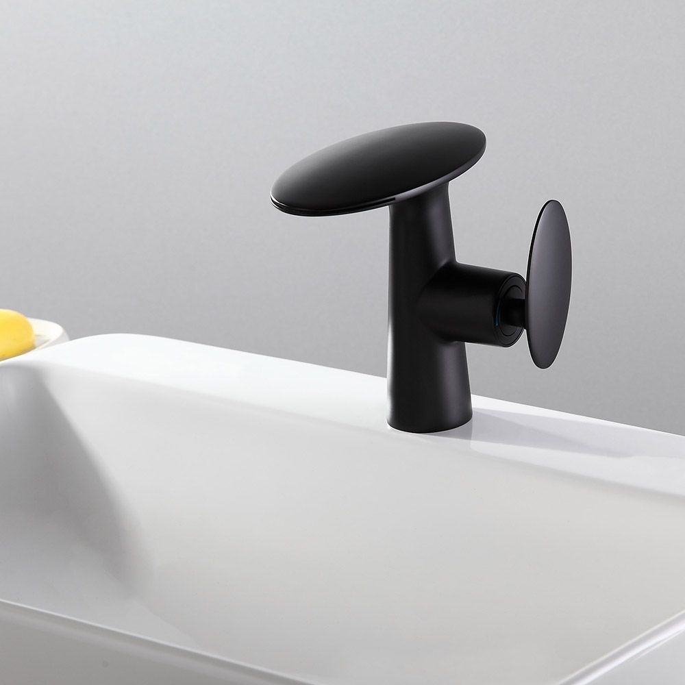 Pene Contemporain Laiton Massif Bec Cascade Bec simple poignée un trou Noir Robinet d'évier de salle de bain image de fenêtre