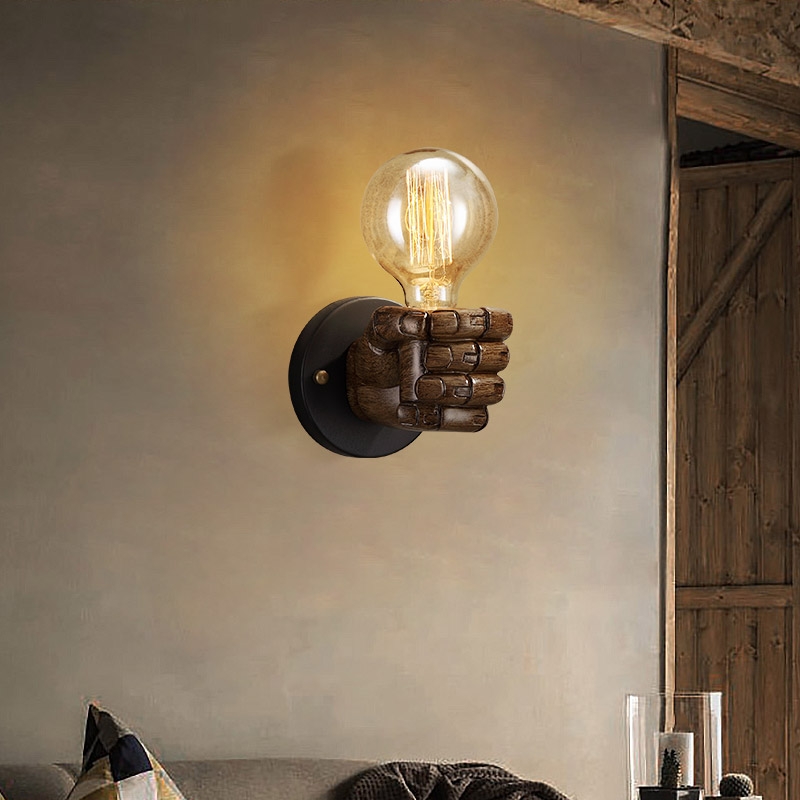 Rétro 1 lumière Poing serré main gauche créatif mural intérieur et ampoule exposée image de fenêtre