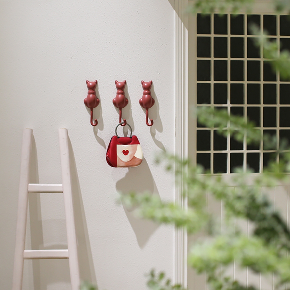 Modern Cat Sculpture Wall Mounted Coat Stand Set of 5 window image