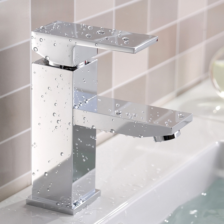 Dree Modern One Handle Single Hole Square Bathroom Sink Faucet Solid Brass in Polished Chrome window image