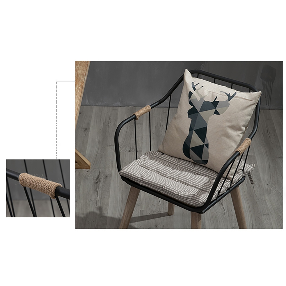 Fauteuil de salle à manger rétro industriel en métal image de fenêtre