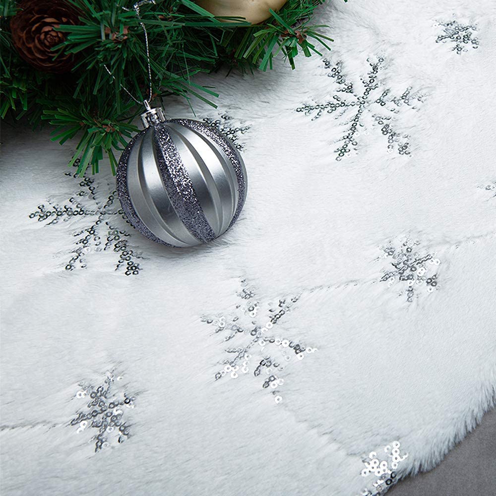 Christmas Decoration Tree Skirt Christmas Tree Foot Carpet with Silver Snowflake Sequins window image