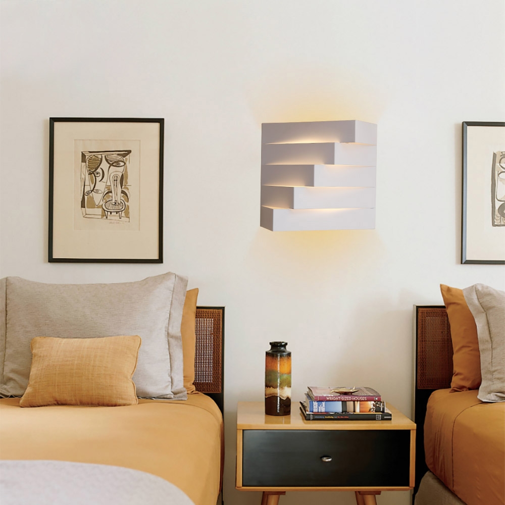 Contemporary 2-Light White Metal Geometric Indoor Lighting Wall Light window image