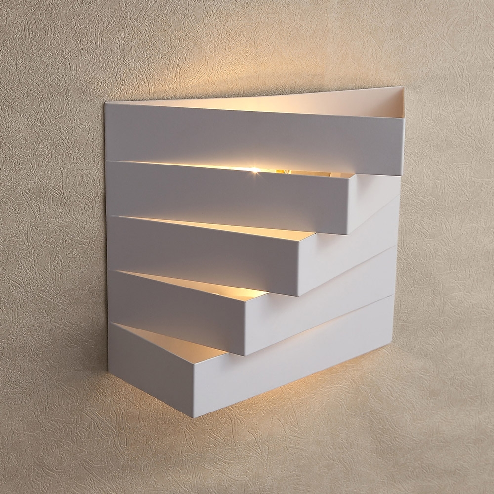 Contemporary 2-Light White Metal Geometric Indoor Lighting Wall Light window image