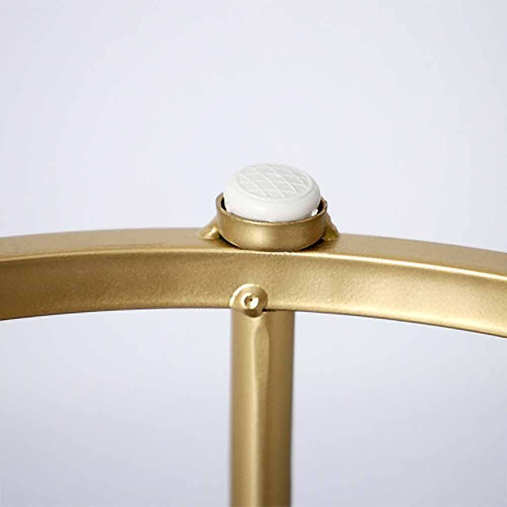 Lot de 3 tables d'appoint modernes en verre en métal doré image de fenêtre