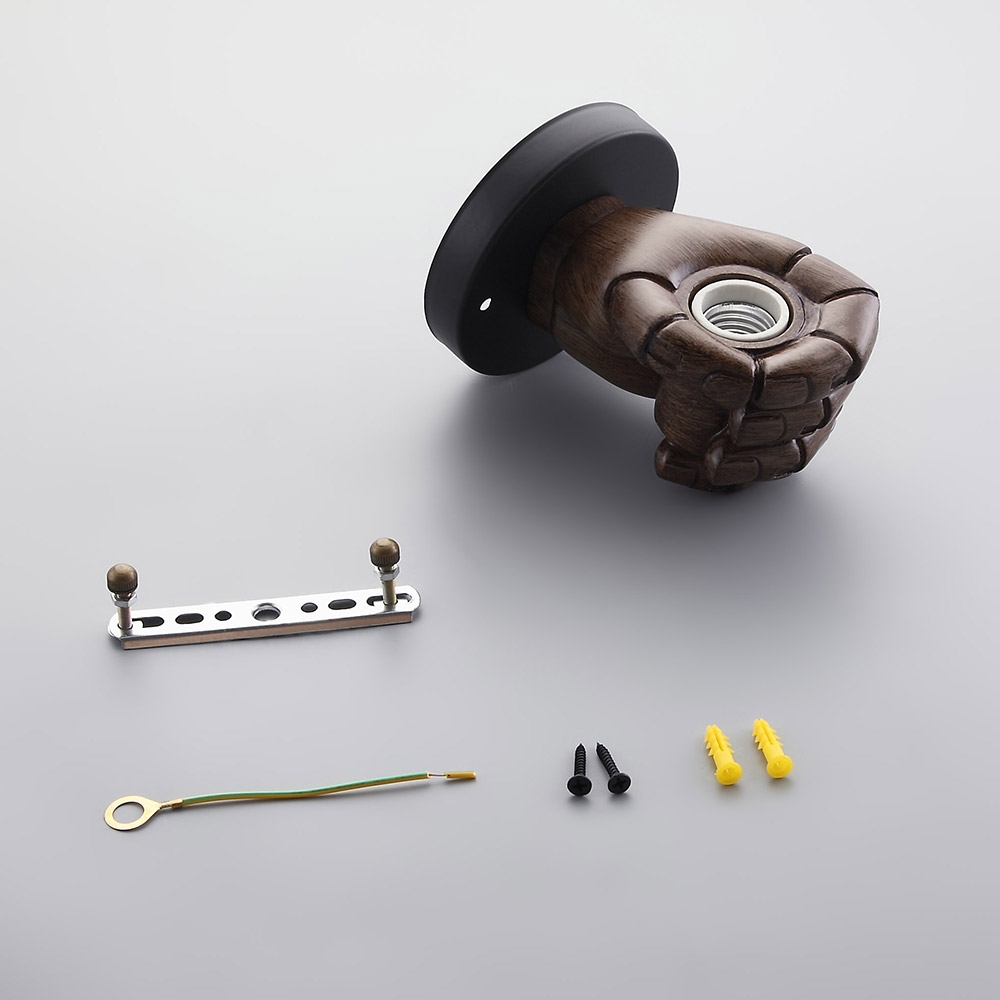 Rétro 1 lumière Poing serré main gauche créatif mural intérieur et ampoule exposée image de fenêtre