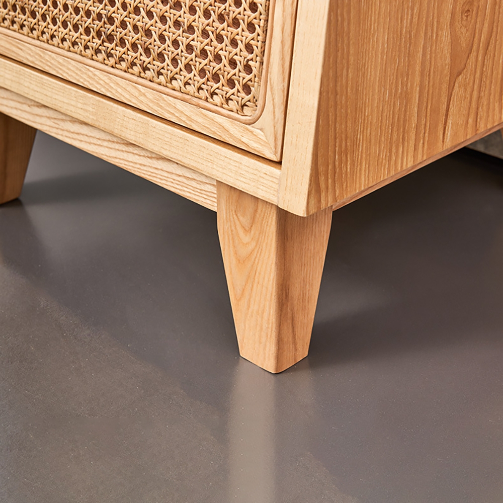 Table de chevet nordique naturelle en rotin et bois massif avec 1 tiroir image de fenêtre