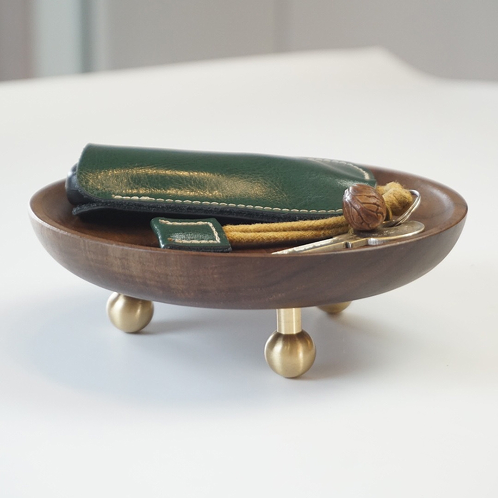 Cottage Round Walnut Makeup Tray Desktop Organizer Set of 2 window image