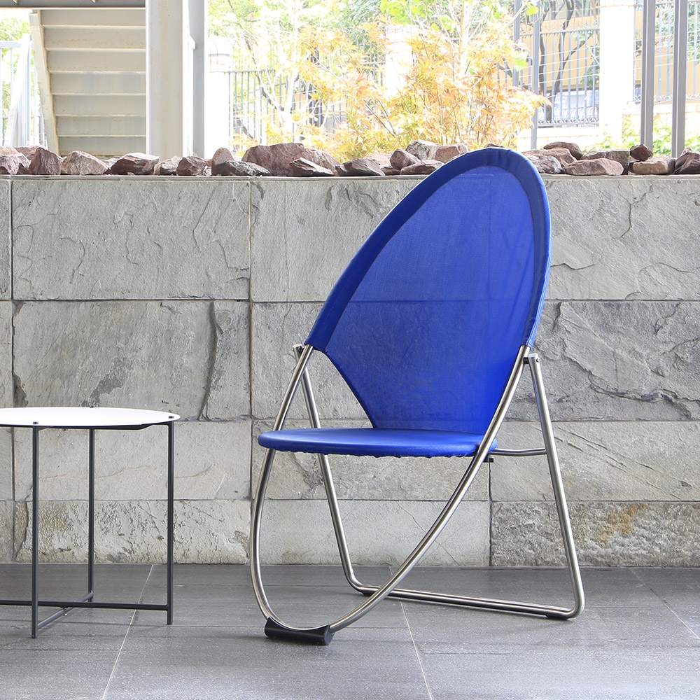 2-Piece Outdoor Folding Chair with Blue Net Back window image