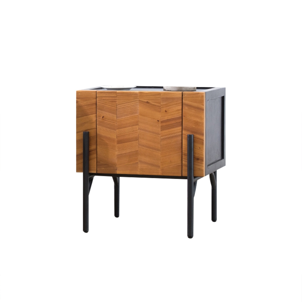 Cottage Table de chevet naturelle motif en forme d'os de poisson avec rangement sur pieds en métal image de fenêtre