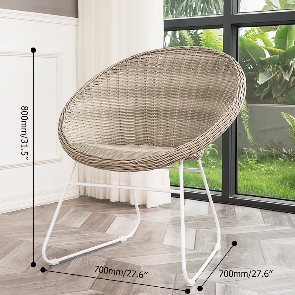Kaki geweven rotan mand stoel buiten eetkamerstoel Vensterafbeelding