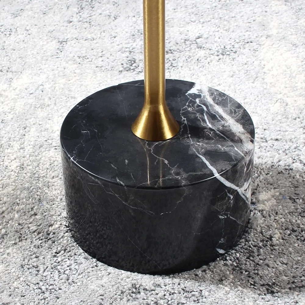 Table d'extrémité ronde en marbre noir noyer salon image de fenêtre